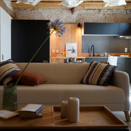 Can Tat, Loft In A Old Coach House Sant Jordi Desvalls Luaran gambar