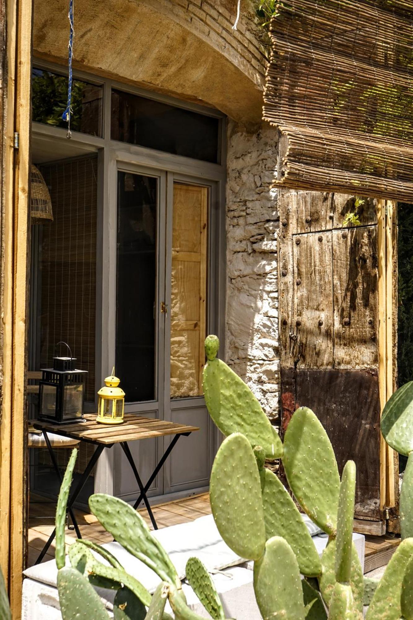 Can Tat, Loft In A Old Coach House Sant Jordi Desvalls Luaran gambar